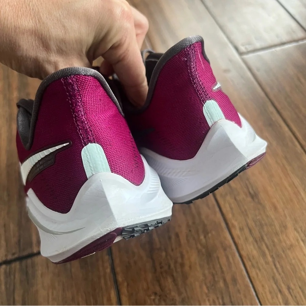 Nike combined responsive